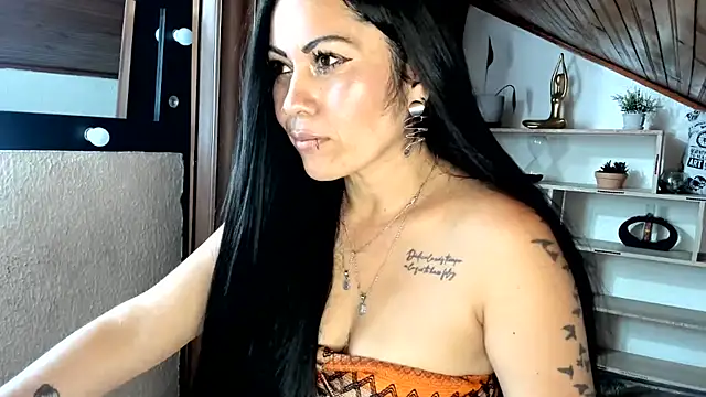 Tania_mature webcam