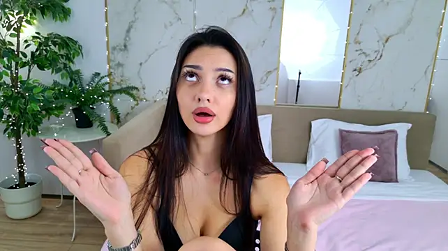 TianaFoxy webcam
