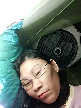 Alisa_x9x webcam