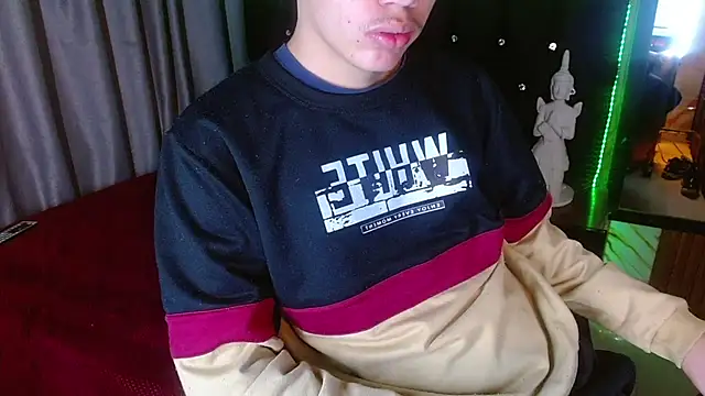 haku_nayro webcam