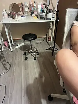 Mina048 webcam