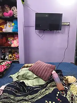 Tamil_Ishu webcam