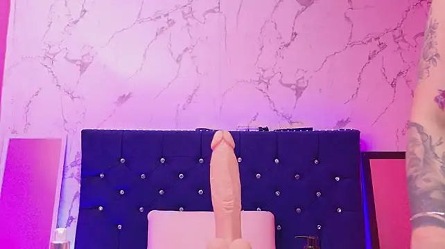 Dakotaa_Johnson