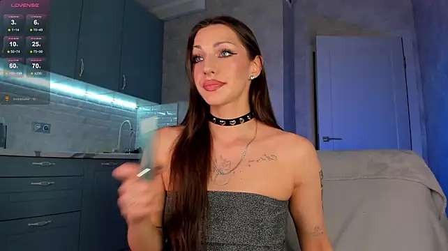 lilflexxy (F young) - anal plug in my asshole