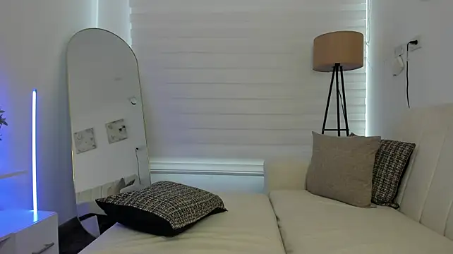 Ori_valentina webcam