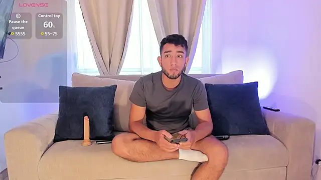 liam_bronw webcam