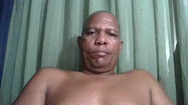 bigblackcock75 webcam