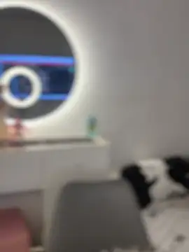 Alisha-Bond webcam