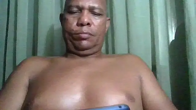 bigblackcock75 webcam