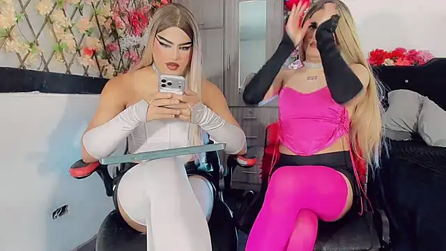 Thiara_veky_ webcam