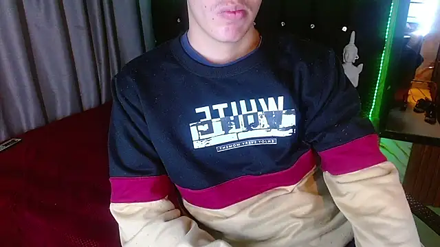 haku_nayro webcam