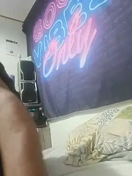 Mikaaa97 live cam