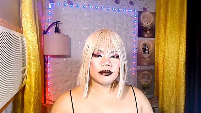 TSbrianaHugeCock webcam