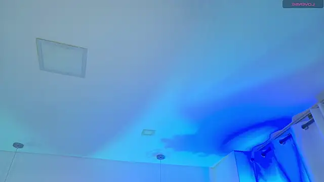 Ariana_Monroe01