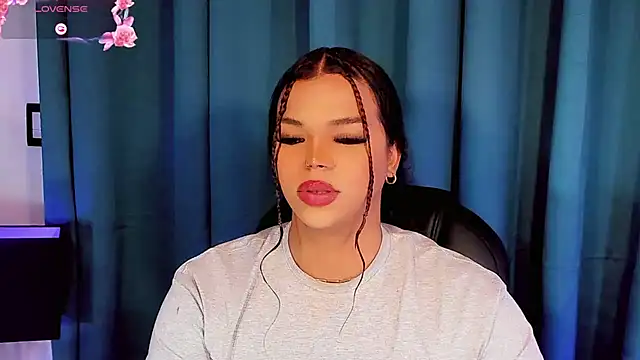 Keira_Fox31 webcam