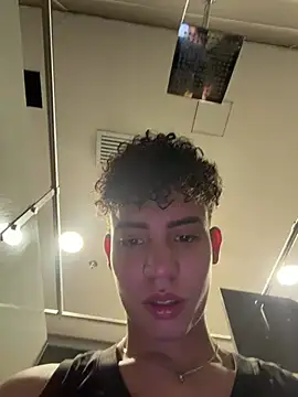 yoursexyjose webcam
