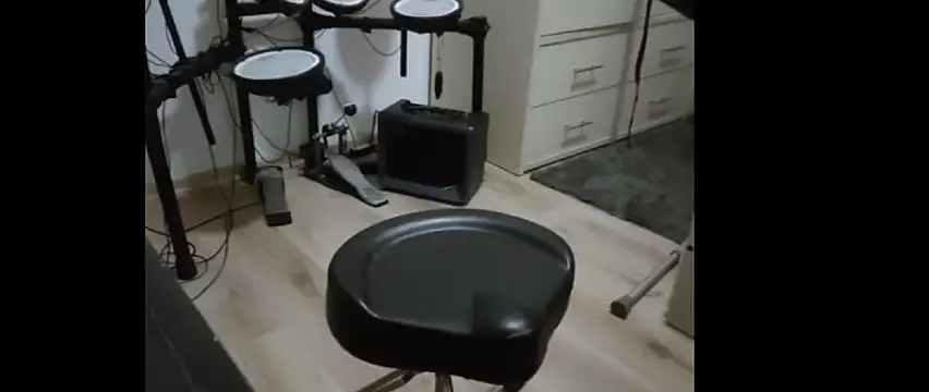 Ethandiggg webcam