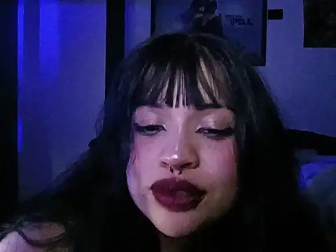 HannaRoussee webcam
