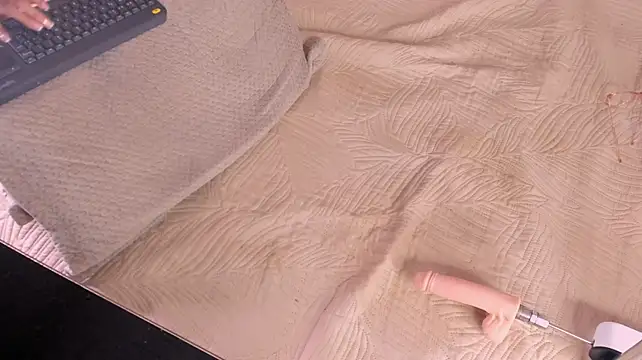 BellaBoobs_