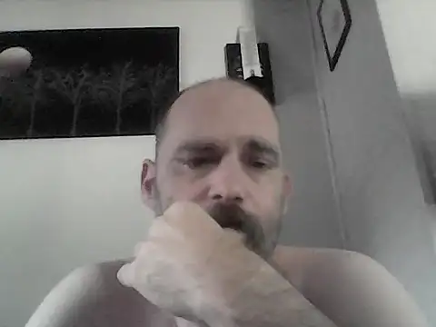 crazyheratic8 webcam