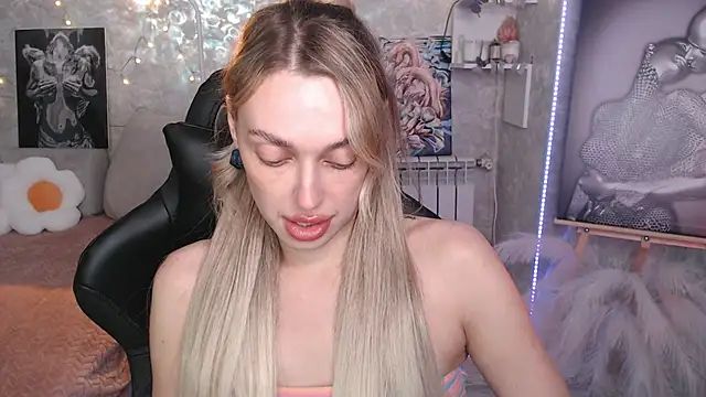 NickyAdamidi webcam