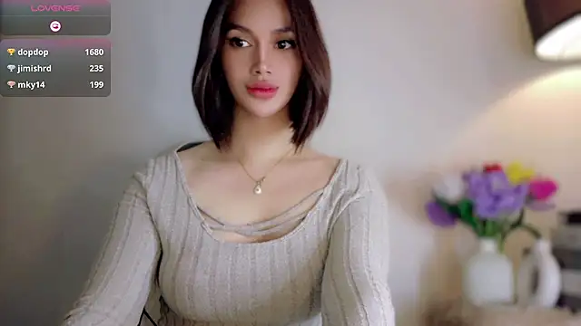 Anna_HollyDoll