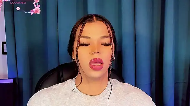 Keira_Fox31 webcam