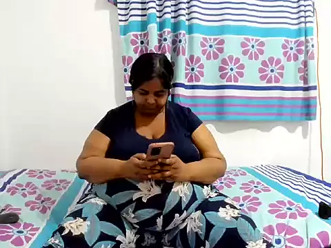 SusanaEshwar webcam