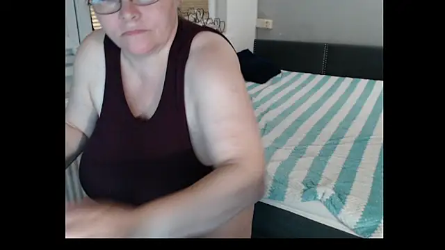 Sweetboobs webcam