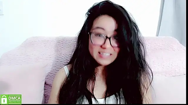 mariana_katto live cam on StripChat