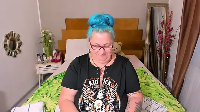 Sugarmommy_69X webcam