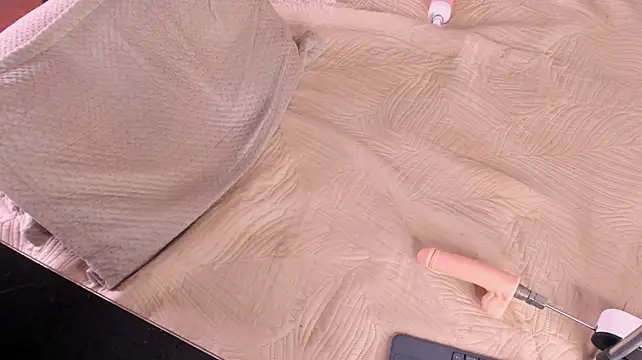 BellaBoobs_