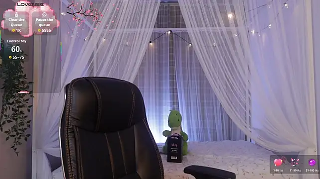 Azura_trim live cam preview