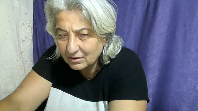 ExquisiteMature webcam