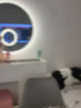 Alisha-Bond webcam
