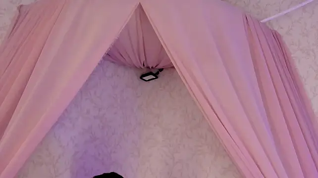 LolaGray__ webcam