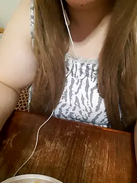 Madam_bezzzoul webcam