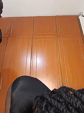 Black_prettty webcam