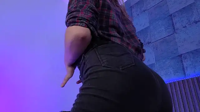 CandyQueenGold webcam
