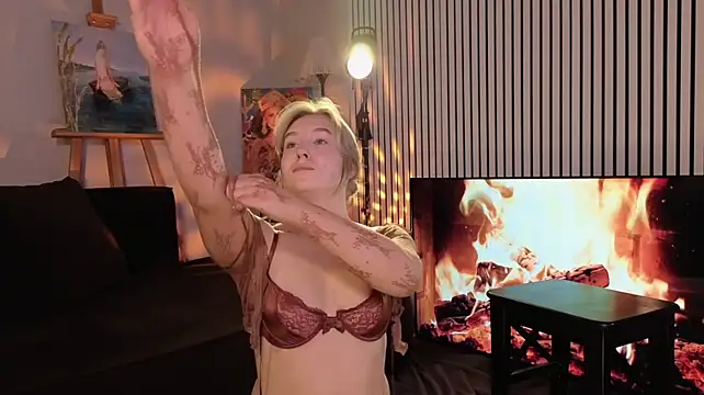 saint_trisha webcam