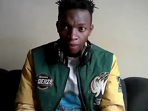 JewelFuckEntertainer212 webcam