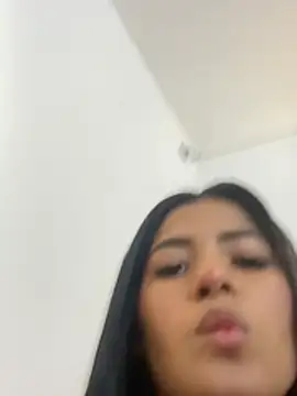 gatita_violeta webcam