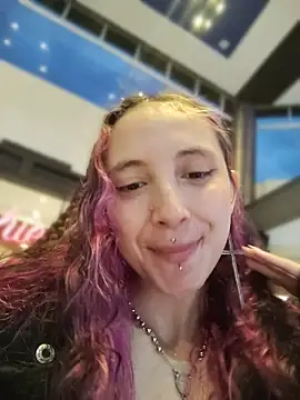 _Laary_Lily