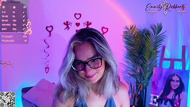 Emmi_Roberts