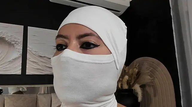 Qamar_Khalifa