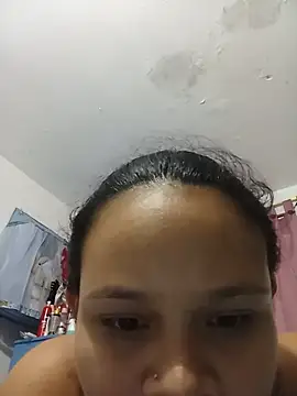 Lyabigboobs