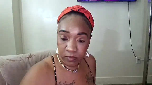 mzpretty444 live cam preview