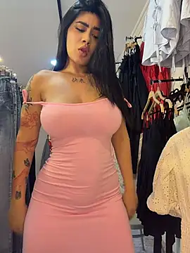 clarachanelricek (F young) - TAKE OFF MY LEGGINS IN THE STORE