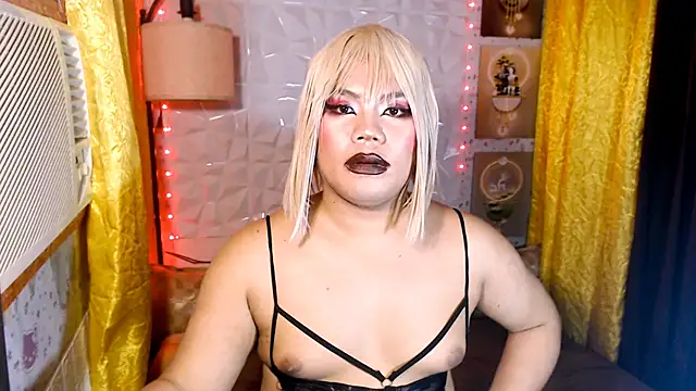 TSbrianaHugeCock webcam