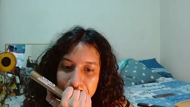 AlinaWoolf_ webcam